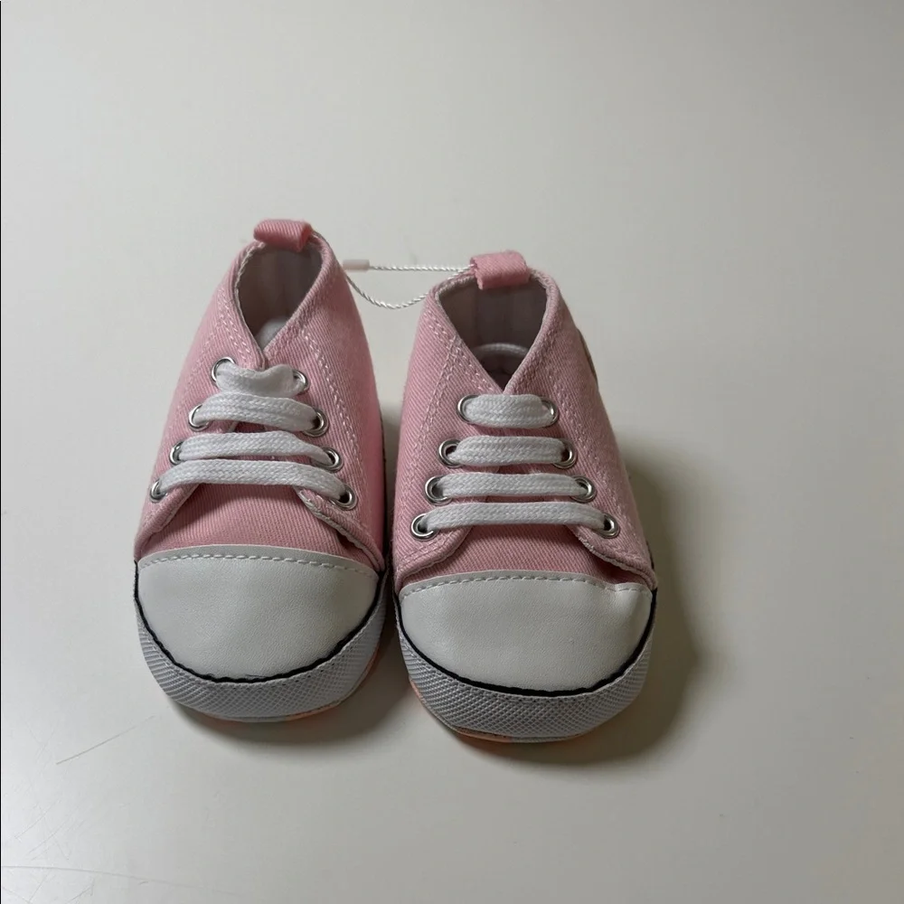Converse Kids Pink and‎ White Low-Top Sneakers